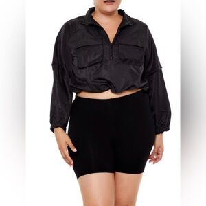 FOREVER 21+ 1X XXL  Black Plus Cropped Anorak Jacket NWT R$23